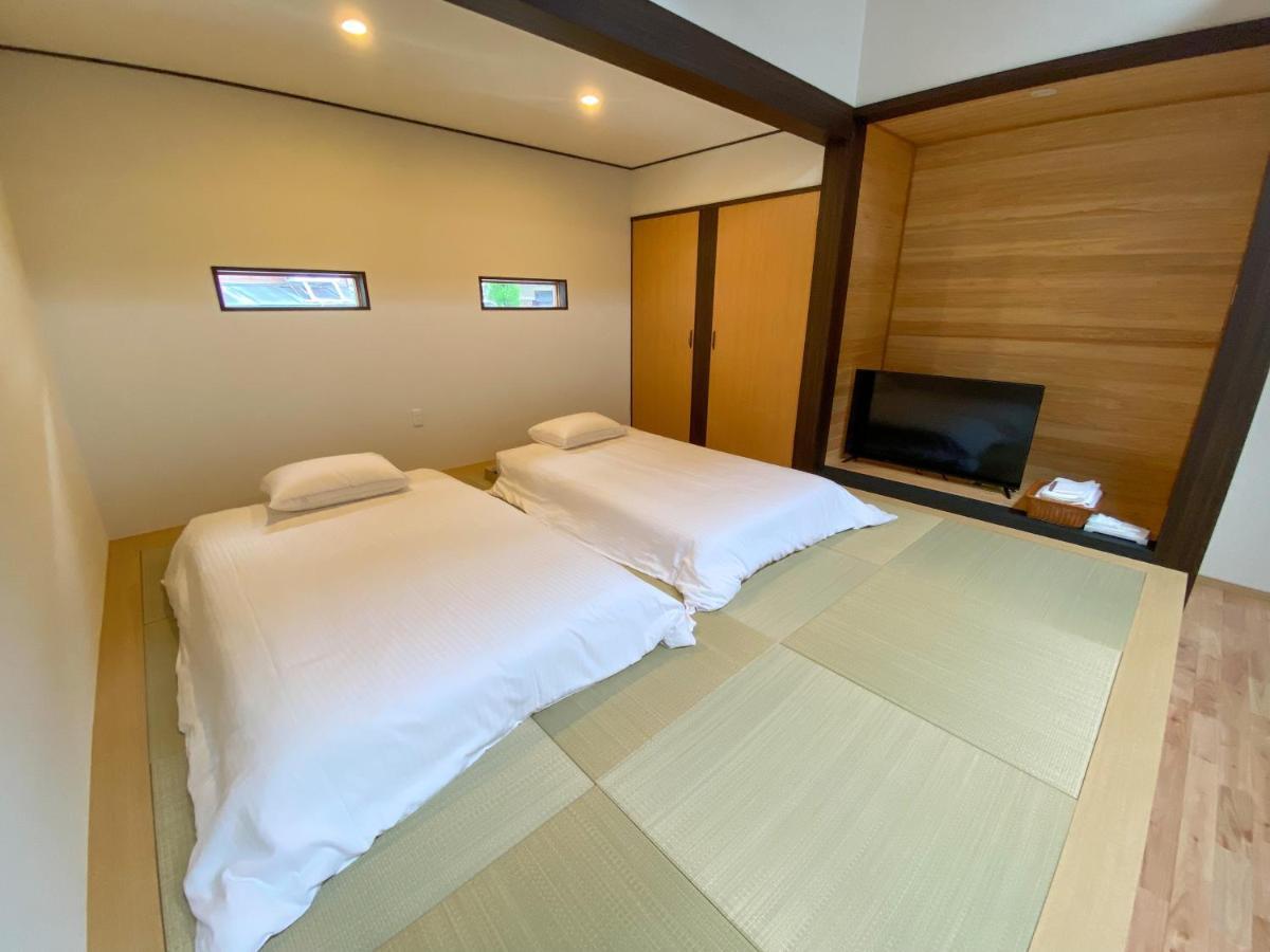 Villa Miyako 源泉かけ流し客室温泉ヴィラ みやこ別邸 Гото Екстер'єр фото